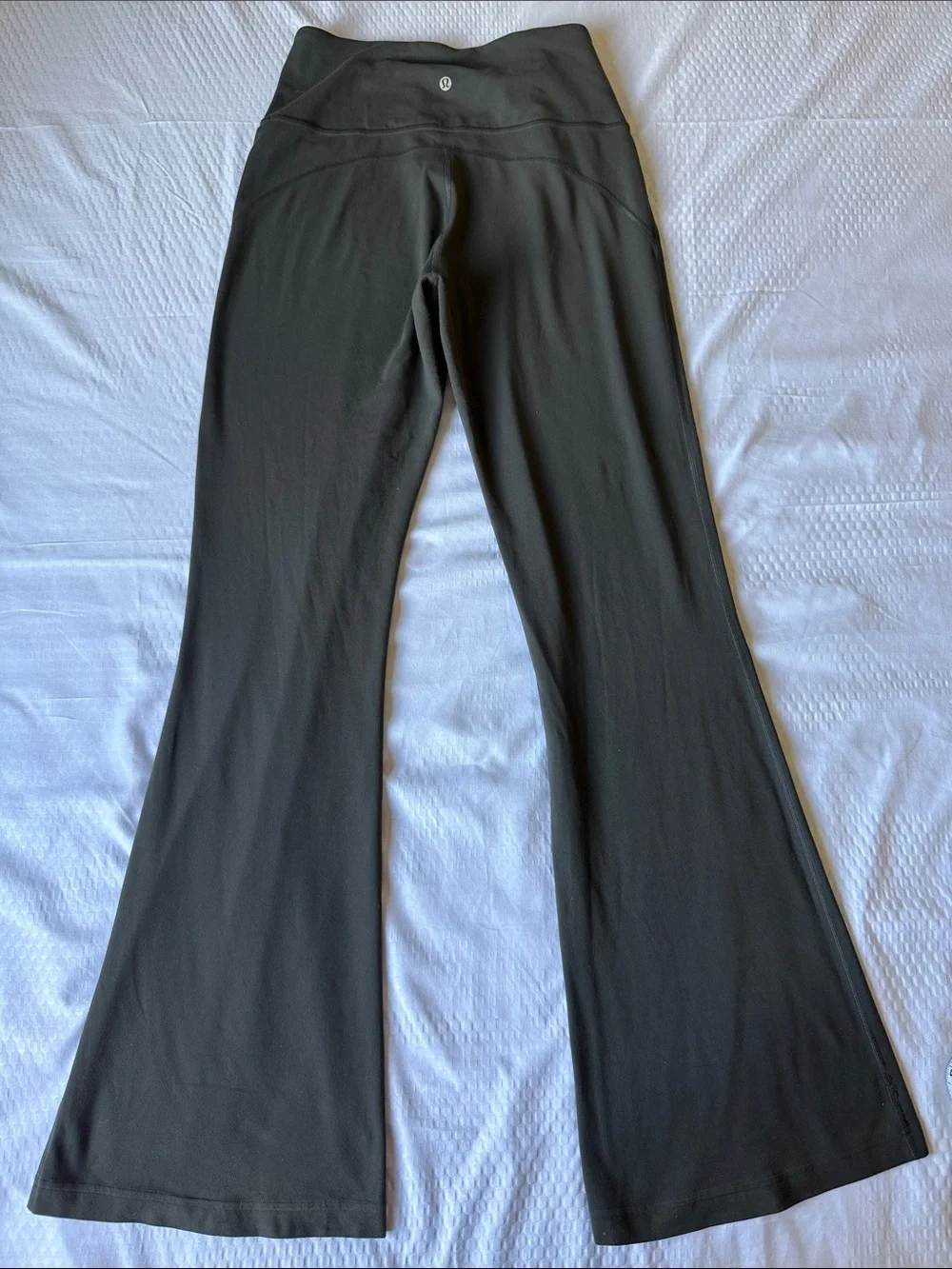 Lululemon Groove Super-High-Rise Flared Pant Nulu Graphite Grey✨